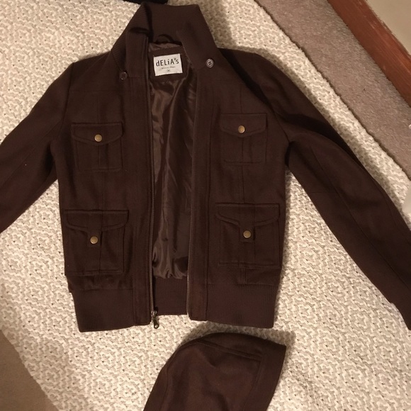 Delia’s Jacket - Picture 2 of 6